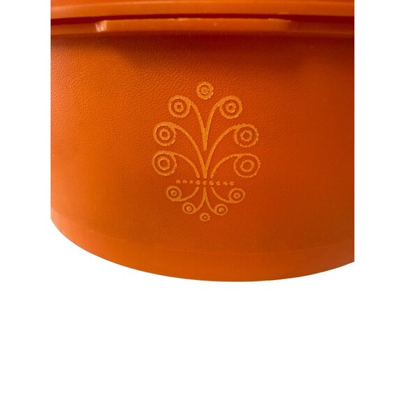 Vintage Tupperware Orange Oval Bowl With Textured Lid 1234-5 - Picture 2 of 6